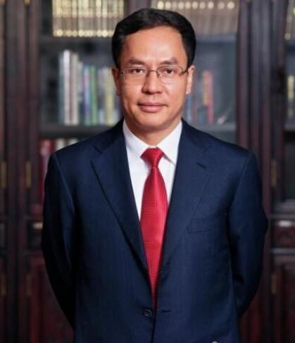 身家缩水千亿 前中国首富进军太阳能汽车