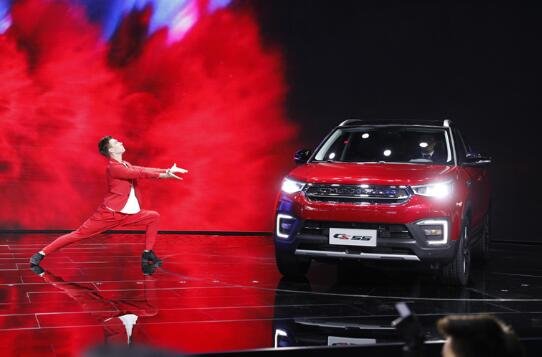 颜值新境界 最“色”SUV长安CS55引爆上海车展
