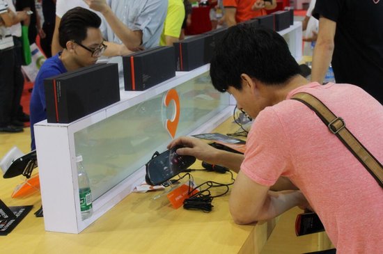 开车问问智能车机全新亮相中贸雅森广州展(图5) 开车问问携智能车机,全新亮相2017中贸雅森广州展