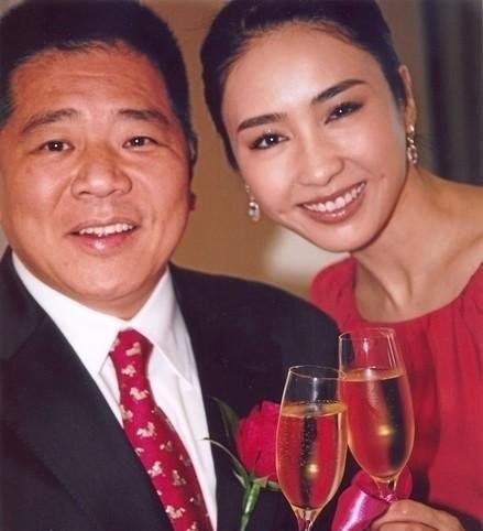 10对求子心切的一线明星 图