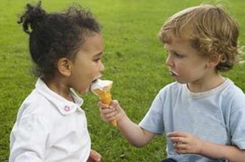 让宝宝在游戏中学习如何分享