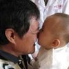 赵本山与外孙亲密家居照家庭成员大起底