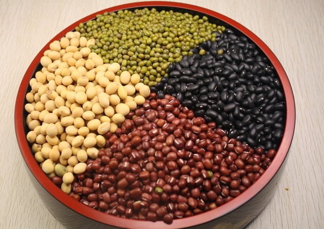 备孕期如何饮食提高受孕率？