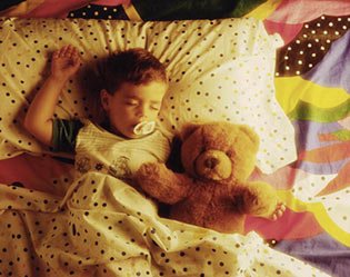 孩子经常迟睡熬夜的3大危害