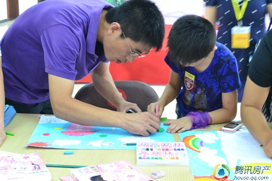哈罗城 我心中的家儿童绘画活动欢乐开启_频