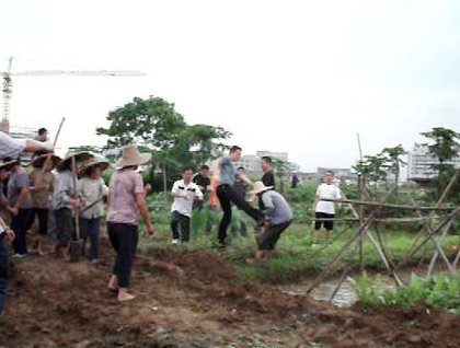 Foshan agencia de bienes raíces Feichuaihude pueblo mujer pimienta pistola