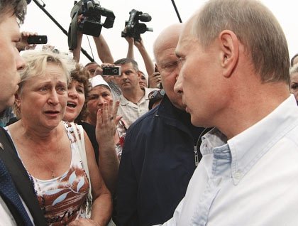 Putin külastada tabanud tulekahju ohvrite piirasid kirota