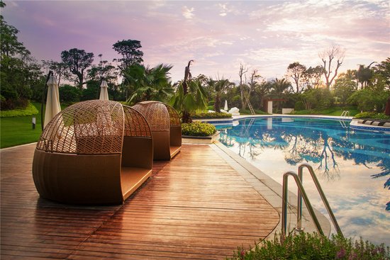 皇家海湾公馆狂欢比基尼泳池派对盛大开启_频道-北海_腾讯网