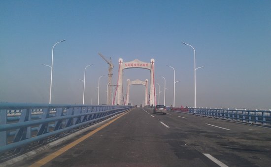 大桥脱皮 负责人称外国材料水土不服_频道-蚌埠