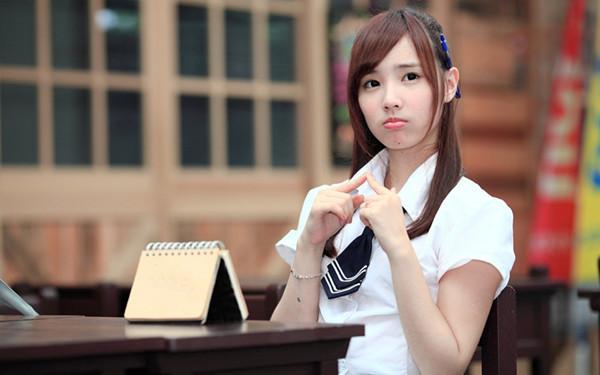 美色当前 来世界10大最美女儿国一饱眼福_大燕