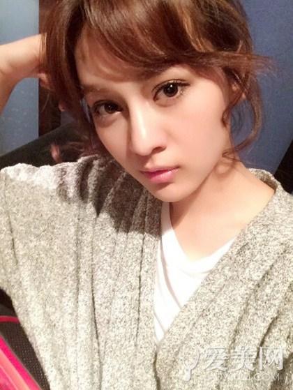 传李晨求婚范冰冰成功 张馨予发微博讽刺又是