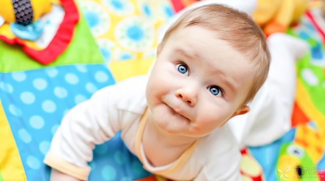 孩子摔了怎么办?打赌你第一件事就做错