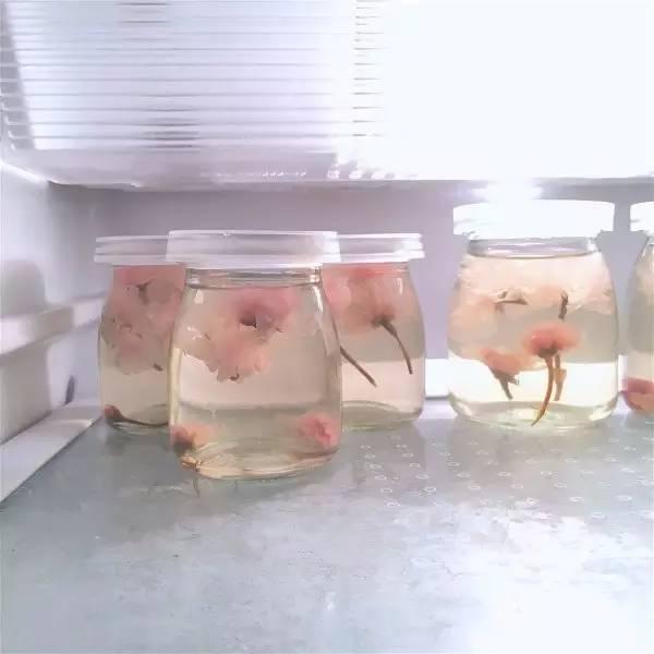 这些鲜花做成的美食,味美且妖娆