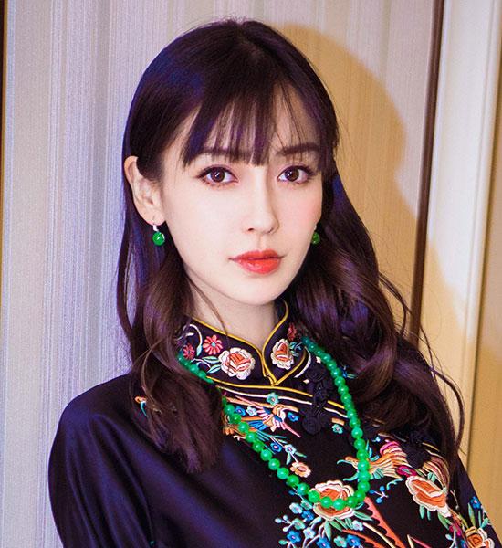 辣妈angelababy靠空气刘海瞬间减龄图片