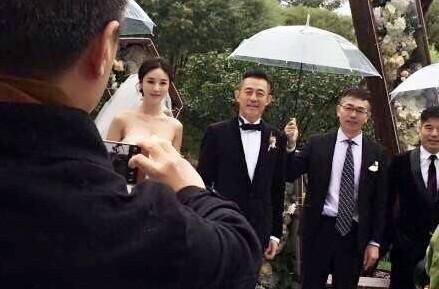 侯勇在北京低调三婚 娶小20岁女友