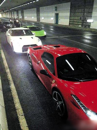 ����·������������Ů���ѳ�Ժ