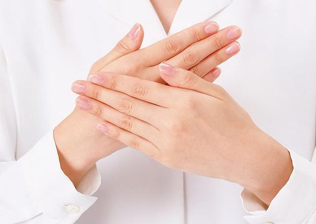 专家释疑:手脱皮是缺少维生素吗?