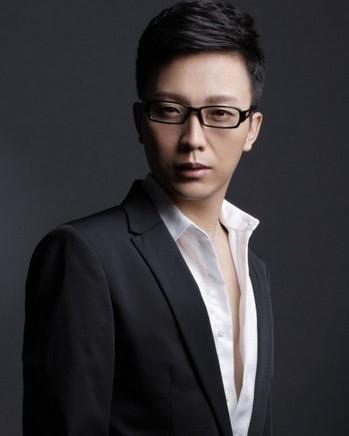 李玉刚新歌3处读音出错 全歌词不到200字