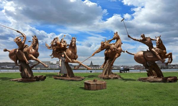 黄剑雕塑《冬奥之约》惊艳2019北京新年倒计