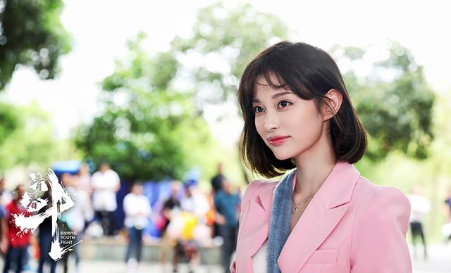 赵宝刚新剧《青春斗》定档3.24 郑爽领衔开启燃斗青春