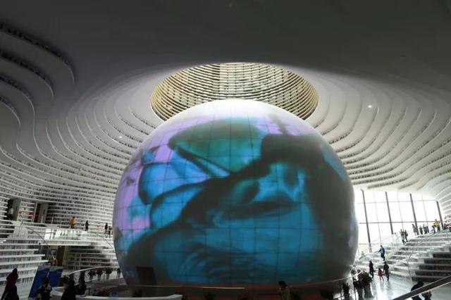 红遍网络的天津图书馆 最近还火到日本去了!