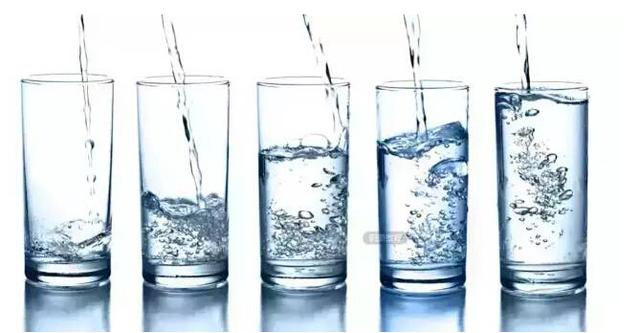 水是最好的药!夏天你知道该怎么喝水吗?
