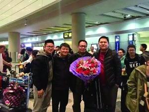 乘客高空制服冲撞驾驶舱暴徒