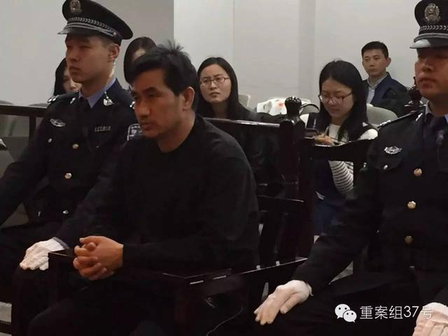 重婚男娶四妻 受审时他喊冤:没过上一天两个老婆的生活