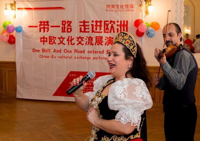 尚忠娥:我将幸福化为六个字--健康、快乐和团队