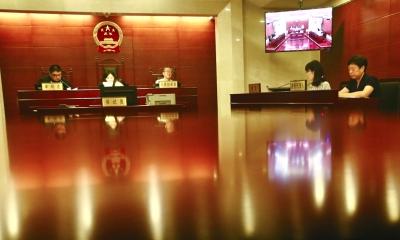 北京一中介冒充客户签名办居住证被诉