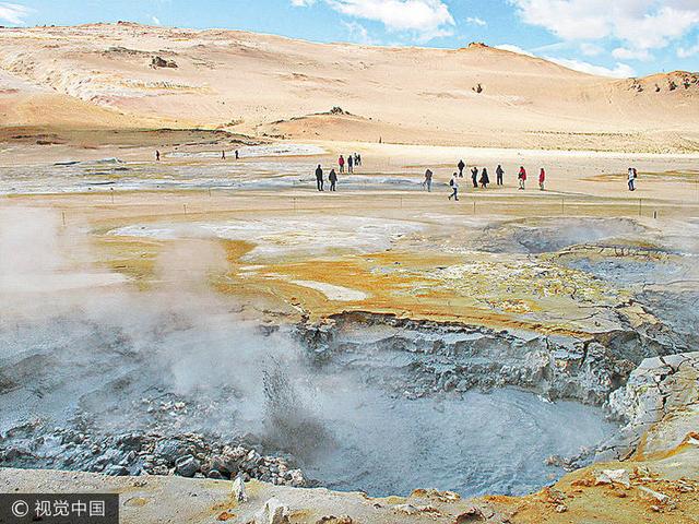 冰岛人口33万_除了美景和火山,冰岛还有一只很牛X的足球队(2)