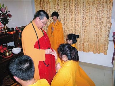 借“雙修”誘姦女性 “華藏宗門”被公訴