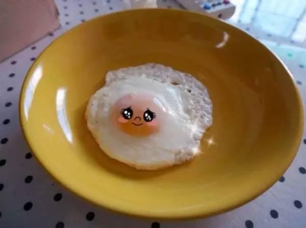 荷包蛋怎么煎好吃?告诉你煎荷包蛋的技巧_大