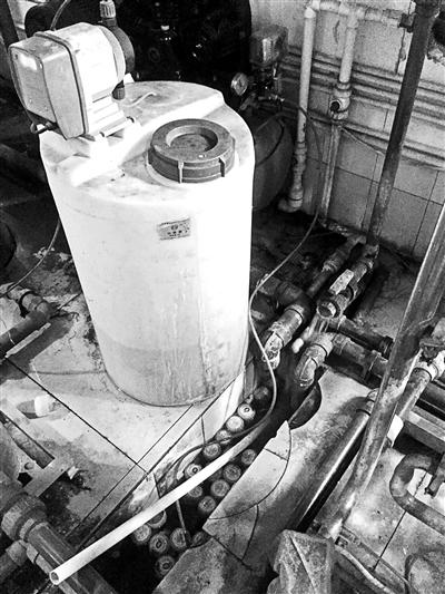 中国传媒大学学生质疑宿舍桶装水安全