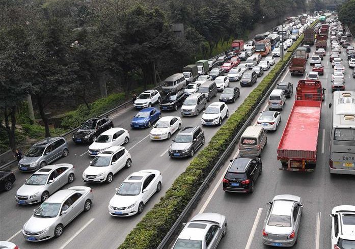 "堵车"近年来一直是北京城中热门话题,交通拥堵成了北京发展路上的一