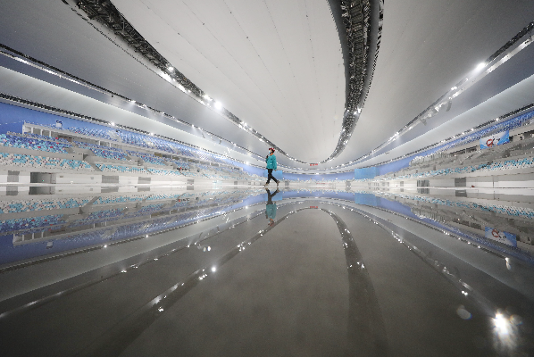 冬奥会北京两大赛区8个竞赛场馆全部完工 冰丝带智慧起舞 新首体绿色重生