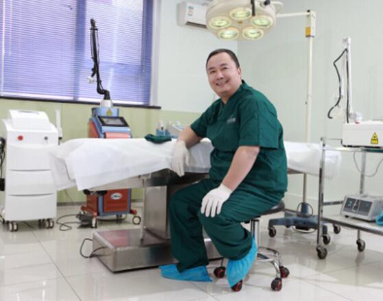 北京疤康孙便友主任受邀参加2014瘢痕整形美