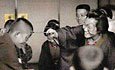 Berapa umur foto Tahun Baru Jepun Rahsia (Gambar)