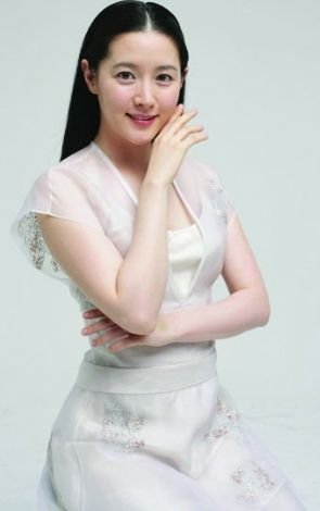 棒棒糖美女李英爱走红四大法宝(图)