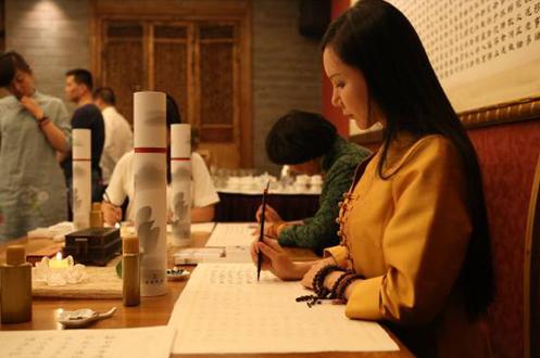 全球首款“青莲·禅洗护系列”问世——禅文化的完美跨界