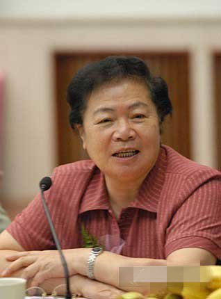 哪位元帅的女儿成为世界上第一位女中将