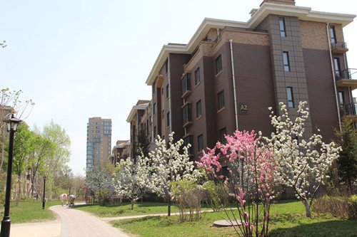 华瀚集团15周年庆 85折抢房风暴来袭