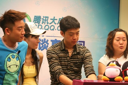 视频:《鹿鼎记》做客大成网 我们没模仿小沈阳