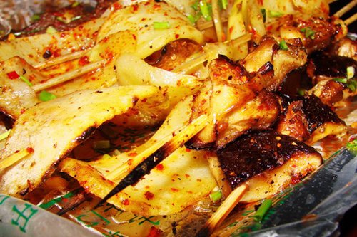 组图:去烧烤之都石棉吃的正宗烧烤_焦点图