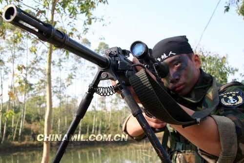 中国陆战队两栖蛙人魔鬼兽营训练(组图)_新闻