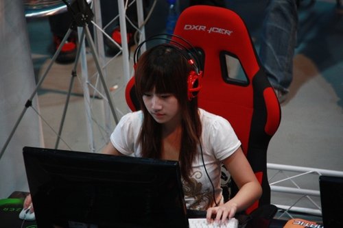 女子战队巾帼不让须眉