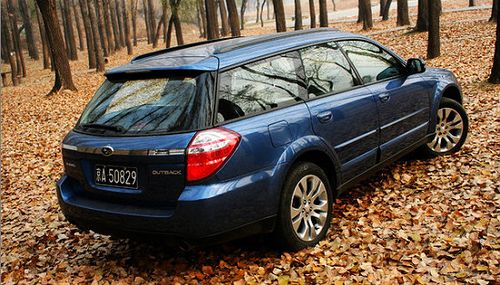 旅行车哪款最适合当床车 19857622.jpg