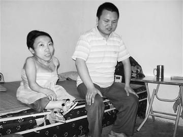 “豌豆公主”唱歌谋生 最大愿望出张唱片(图)