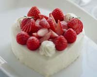 教你怎么做草莓水晶蛋糕 送给心中的TA