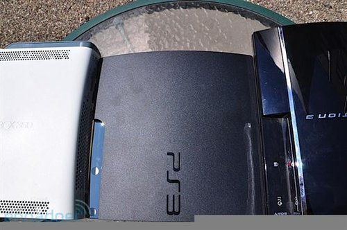 超薄PS3配置详解 与旧款PS3 XBOX360对比_